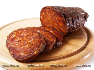 Кулен - свиная копченая колбаса с красным перцем (Slovački kulen)