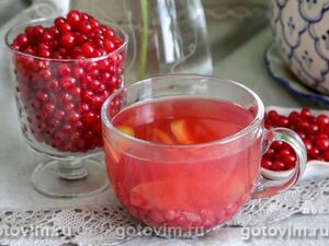 Компот из красной смородины с яблоками в мультиварке