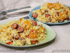 Паэлья с креветками, свининой и копчёными колбасками в мультиварке