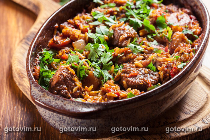 ������� - ���� � ��������, ���������� � ������ ���� (Giouvets greek beef stew with pasta orzo)