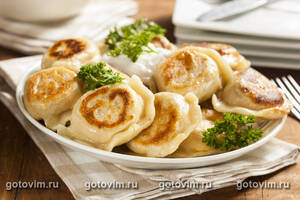 �������� �������� � ������ �������� � �������� ������ ������� (Pierogi polskie) 