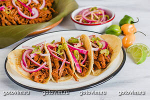 �������� ������ ��� ������ �� ������������ ������� (Cochinita pibil)