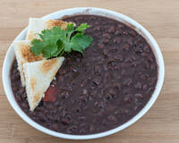 ������ ��� �� ������ ������ (Black Bean Soup, Sopa de Frijol Negro)