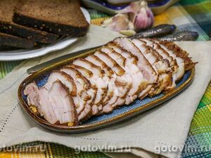 Грудинка закусочная, запеченная в луковой шелухе