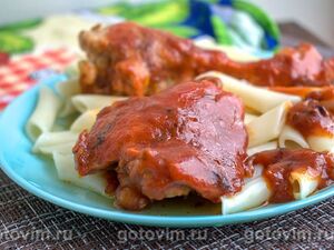 Курица в мультиварке, тушенная в томатном соусе с розмарином