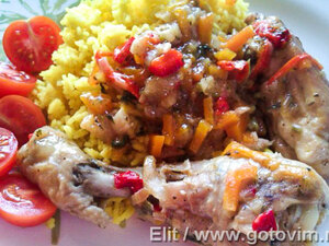 ������ � ���� � ������� (Pollo a la cerveza con verduras)