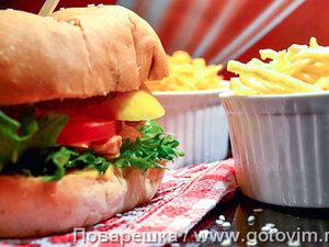 ������ � ������� � ����� (Pulled chiken burger)