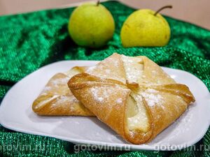 Слойки с творогом и грушей
