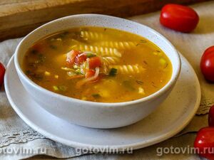 Куриный суп с кабачками и макаронами