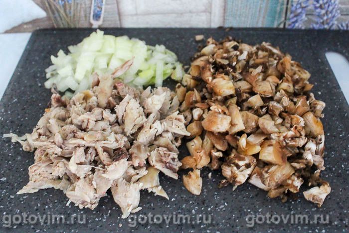 Грибы, фаршированные копченым мясом, в духовке — рецепт с фото пошагово