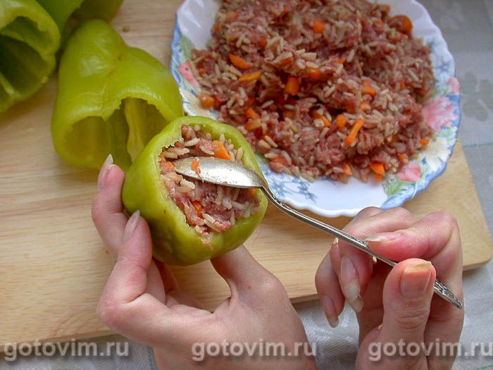 Перец фаршированный мясом и рисом - пошаговый рецепт с фото