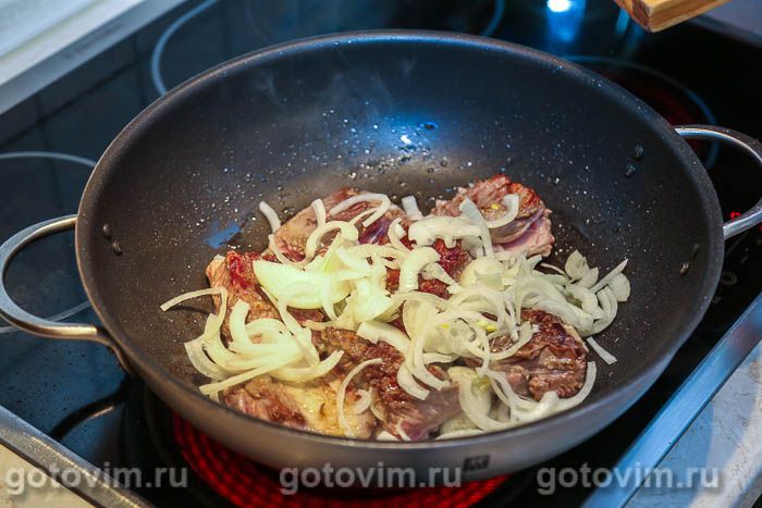 Тушеная картошка с мясом и овощной смесью – пошаговый рецепт приготовления с фото