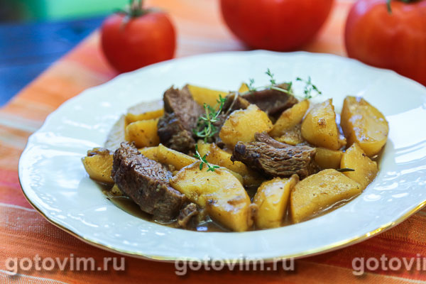 Тушеная картошка с мясом в кастрюле – 10 вкусных рецептов с фото пошагово