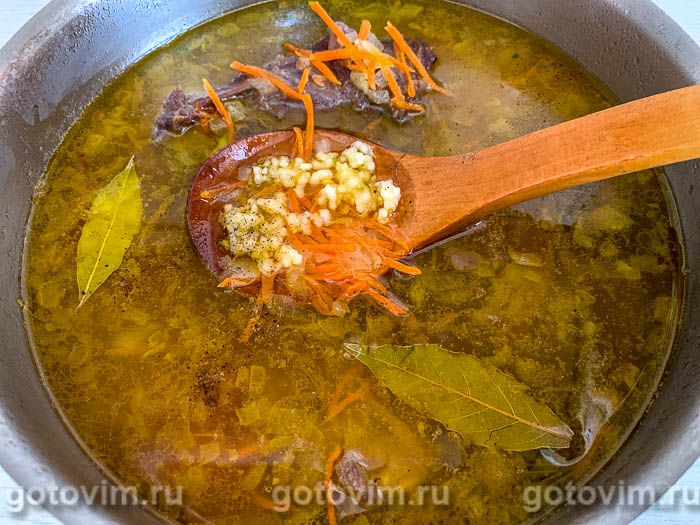 Шахтерский гречневый суп с сосисками (фото + видео)