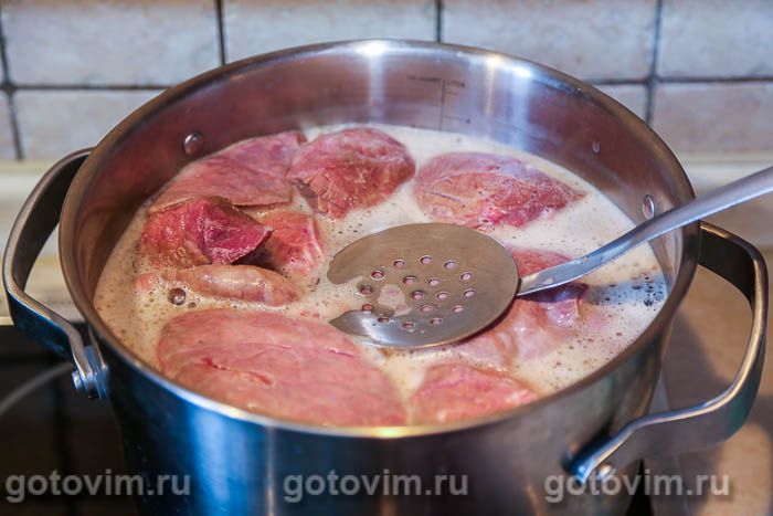 Лёгкое свиное, тушеное с овощами в сметане