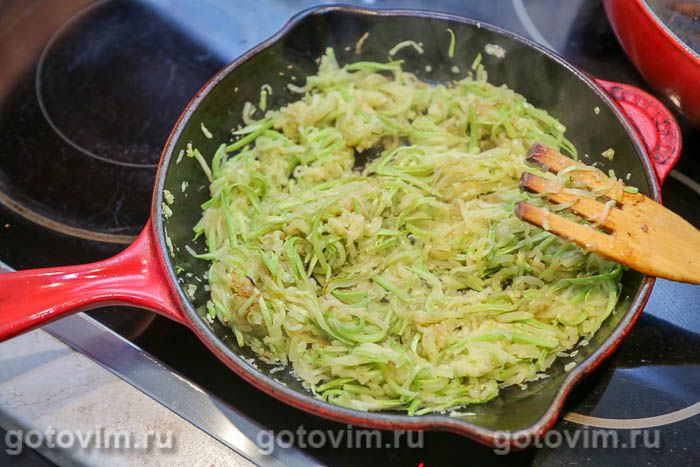 Кабачки жареные на сковороде с чесноком и майонезом