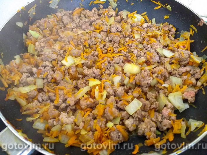 Тушеная капуста с рисом и фаршем