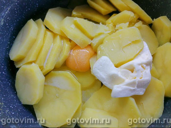 Картофельные гнезда с фаршем - рецепт с фото