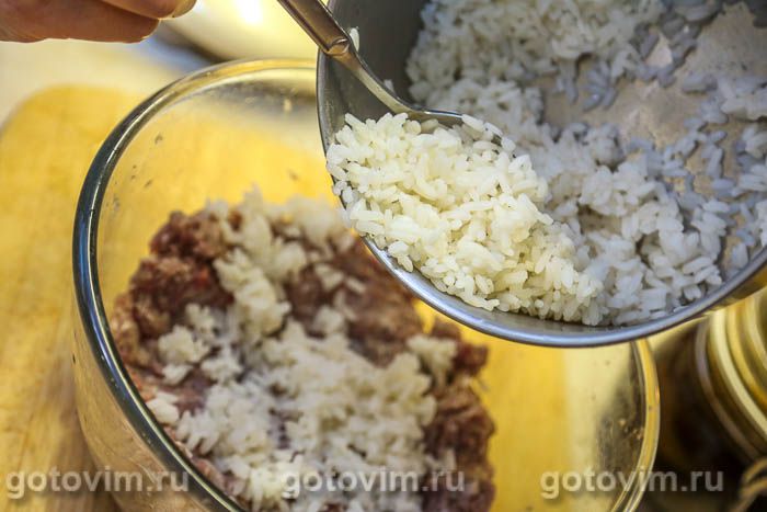Рецепт Мясные котлеты с рисом и помидорами