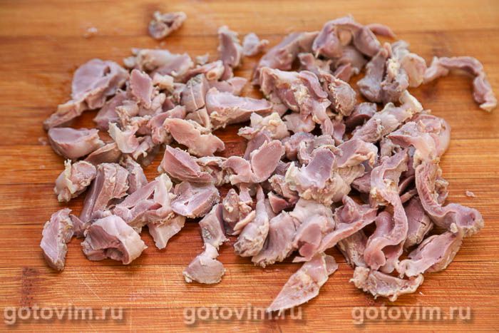 Куриные желудки тушеные с картофелем
