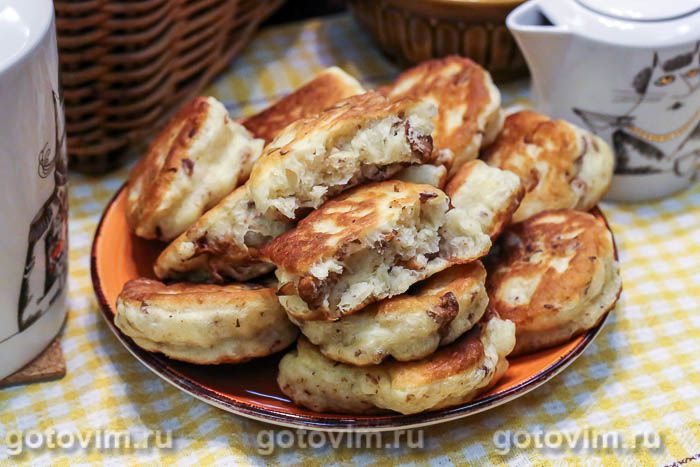 Жареные пирожки с грибами рецепт с фото | Рецепт | Кулинария, Питание рецепты, Идеи для блюд