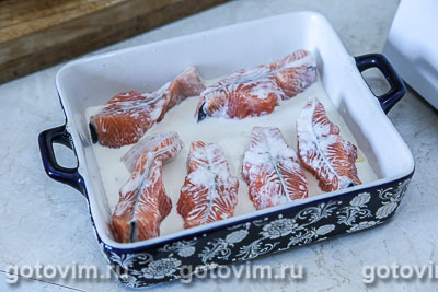 Рецепт - лосось, запеченный в сливках