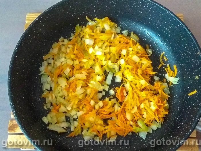 Запеченный макрурус под луковой шапочкой – кулинарный рецепт