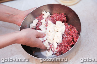 Мясной рулет с сыром в кляре (из фарша)