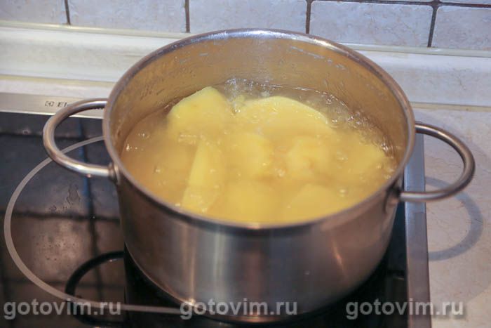 Пюре картофельное с горошком и чесноком