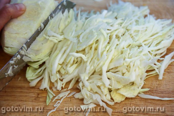 Салат с копченой курицей, пекинской капустой и ананасами рецепт фото пошагово и видео