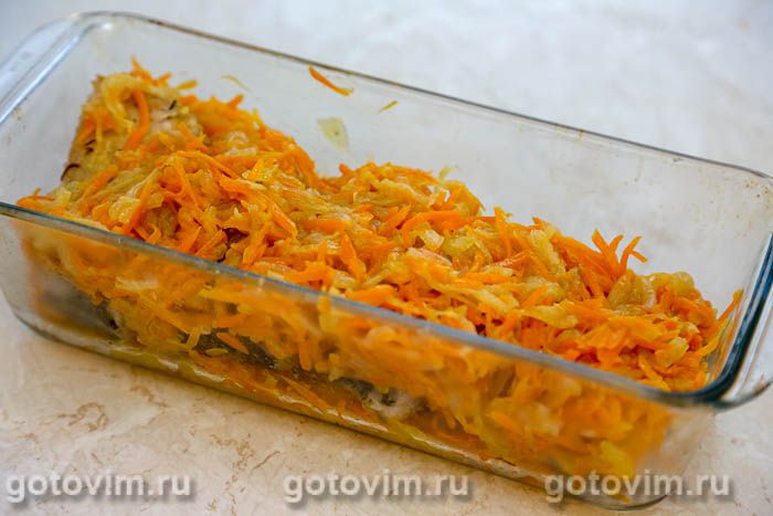 Судаки в фольге, запеченные с овощами и сыром