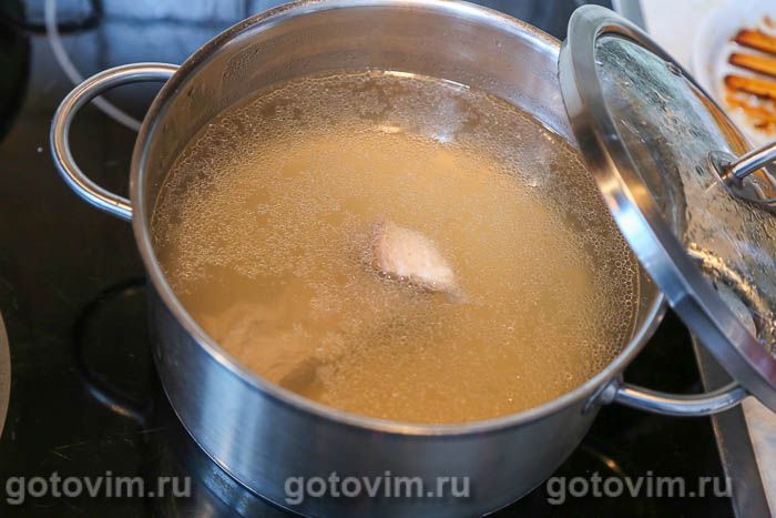 Приготовление вкусного Суп с фасолью и беконом с приправами от Айдиго.