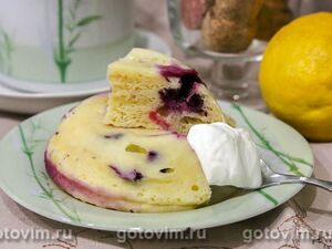 Творожная запеканка с черной смородиной в микроволновке